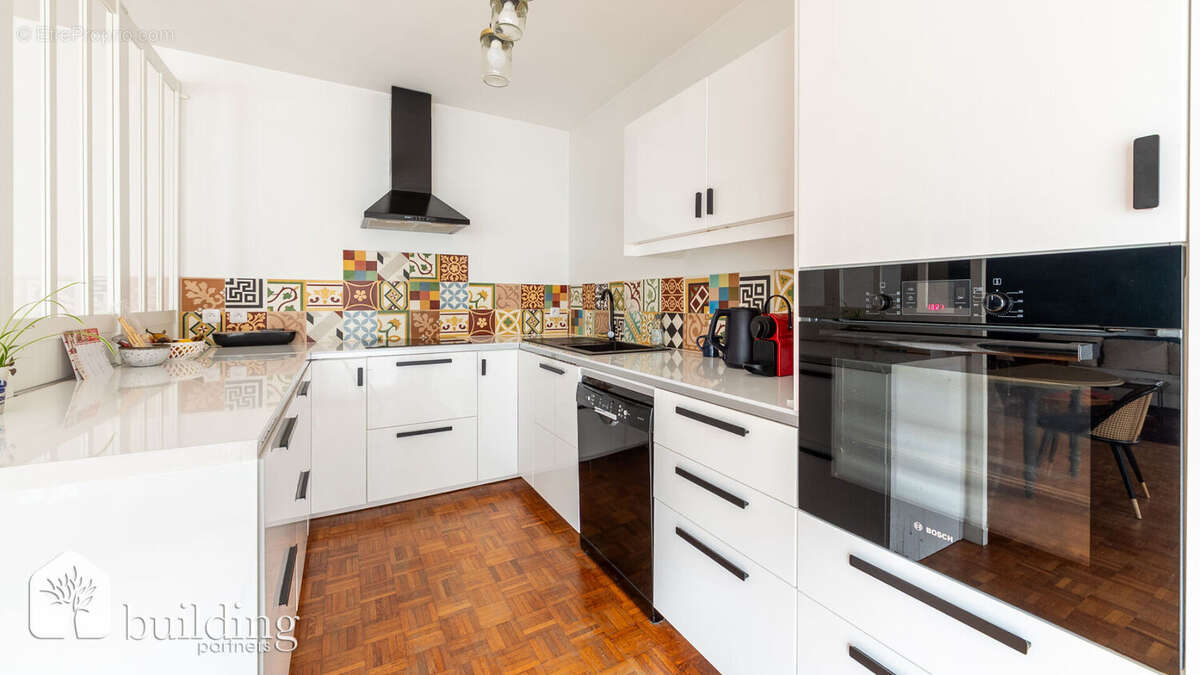 Appartement à COURBEVOIE