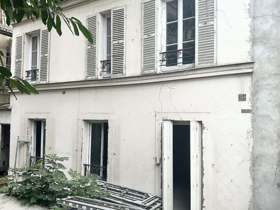 Appartement à PARIS-19E