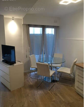 Appartement à LE CANNET