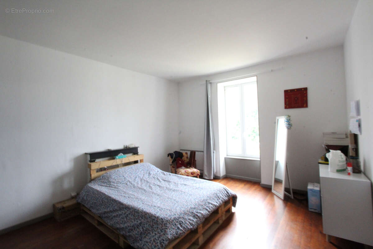 Maison à POUGUES-LES-EAUX