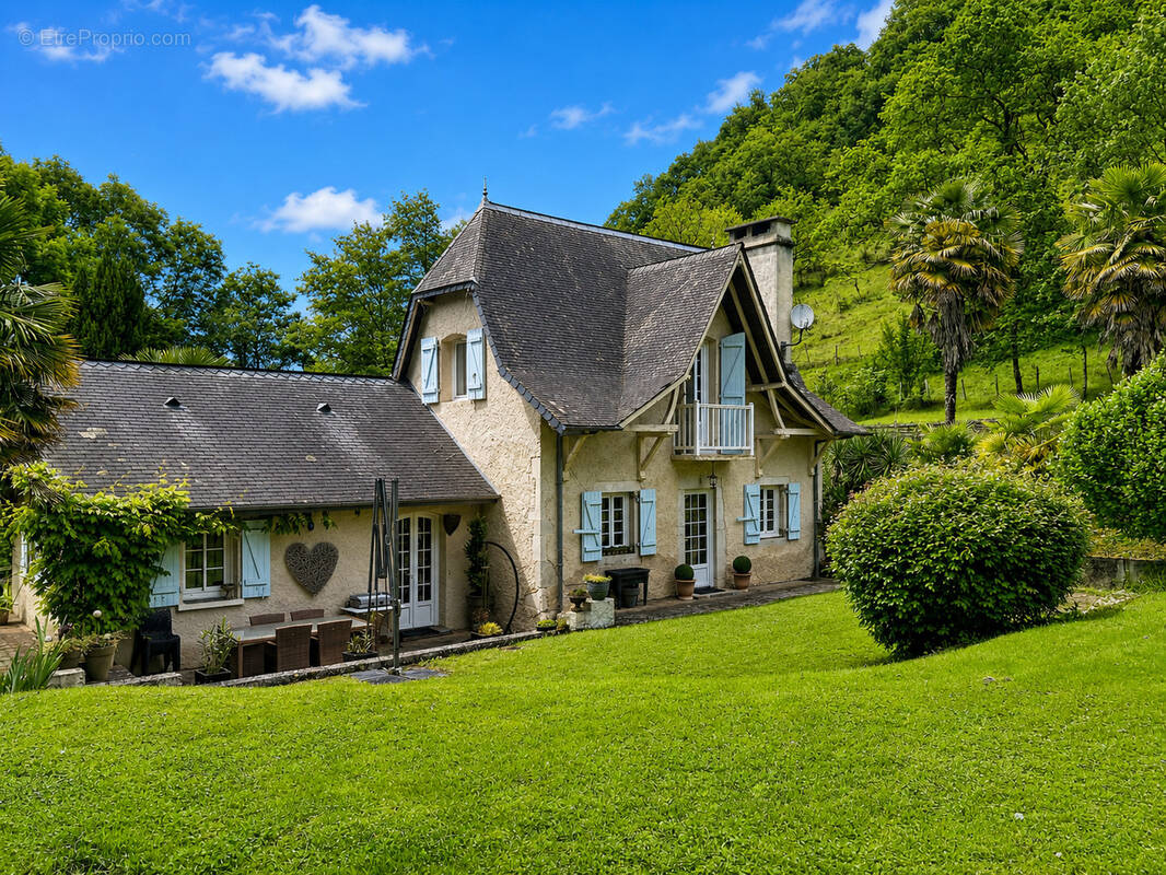 Maison à GAN
