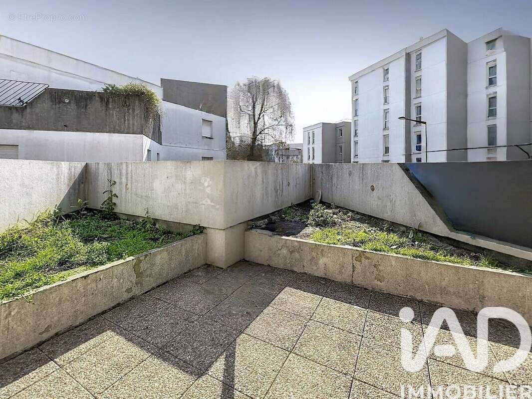 Photo 4 - Appartement à VILLETANEUSE