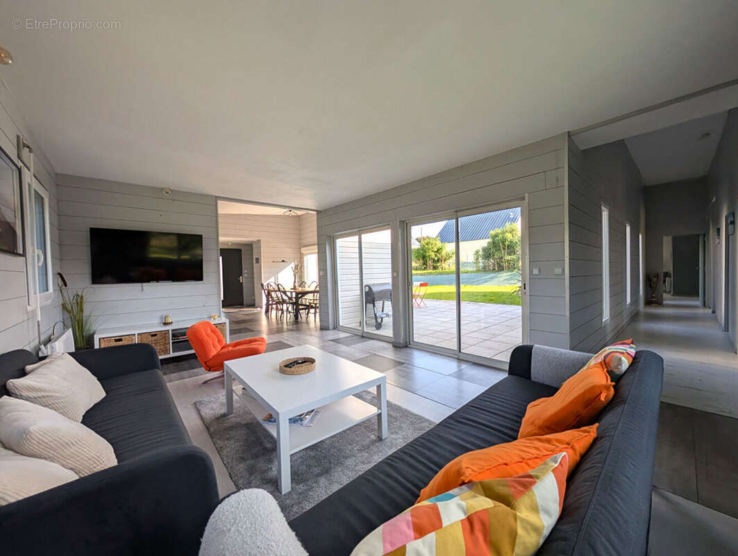 Maison à ROZ-SUR-COUESNON