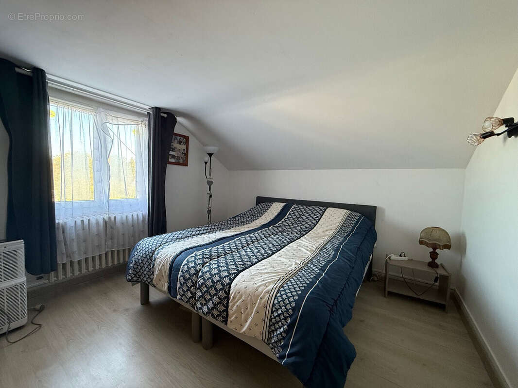 Maison à CHEZAL-BENOIT