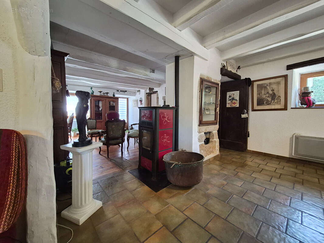 Maison à SAINT-BEAUZELY
