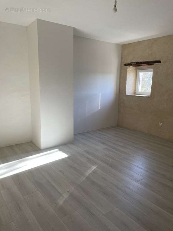 Maison à RIBAUTE-LES-TAVERNES