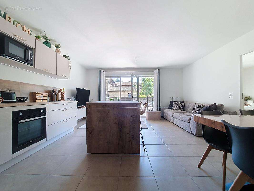 Appartement à PONT-EVEQUE