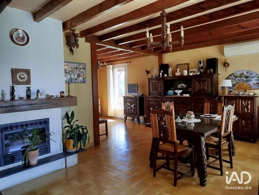Maison 105 m² à Saint-Andre-Et-Appelles  - photo 8