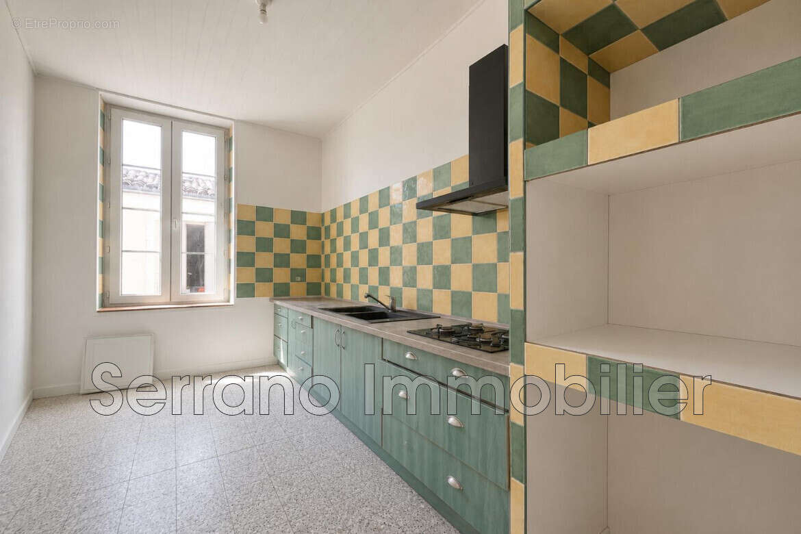Appartement 74 m² à Beaucaire  - photo 5