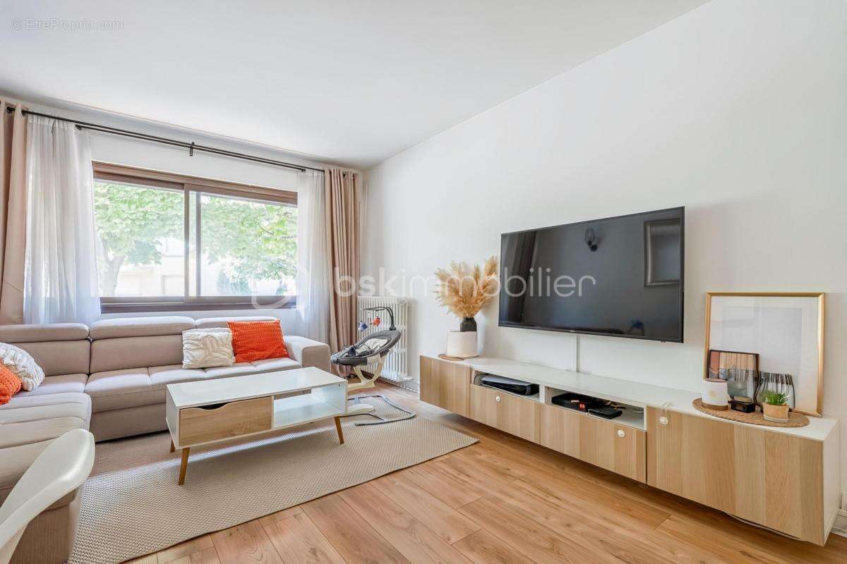 Appartement de 3 pièces avec cave et parking à Livry-Gargan - 68m2 - photo 3