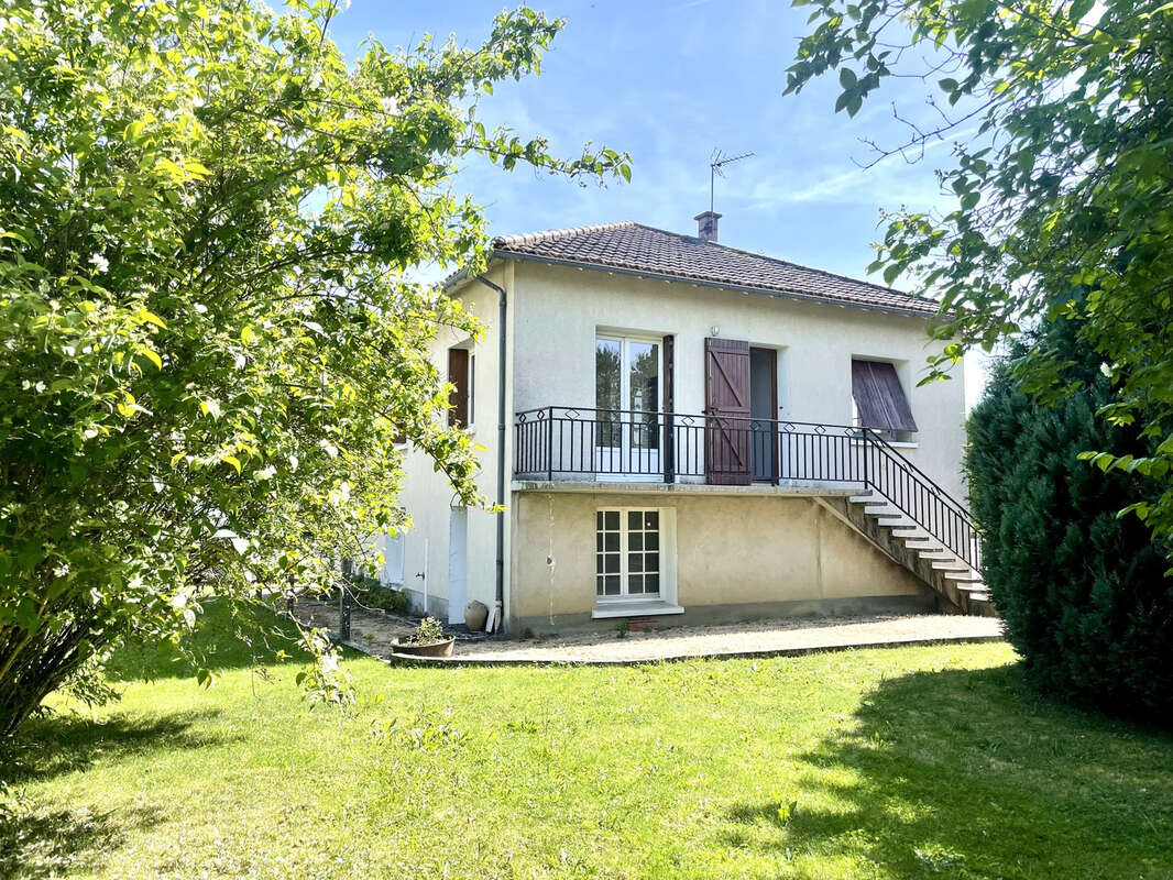 Maison à MIREBEAU