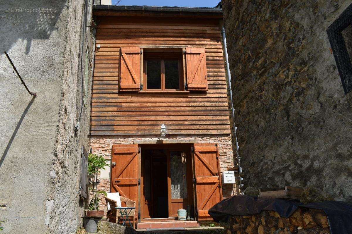 Maison à CAMPAGNA-DE-SAULT