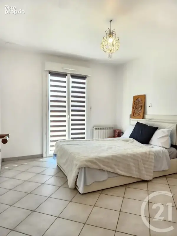 Maison 6 pièces 130 m² à vendre à Saint-Laurent-De-Mure (69720) - photo 11