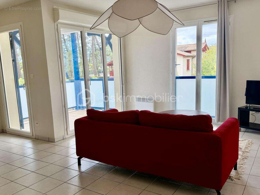 Appartement T3  avec piscine privée  'Résidence des pins' - photo 4