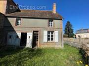 Maison à LA FERRIERE-AU-DOYEN