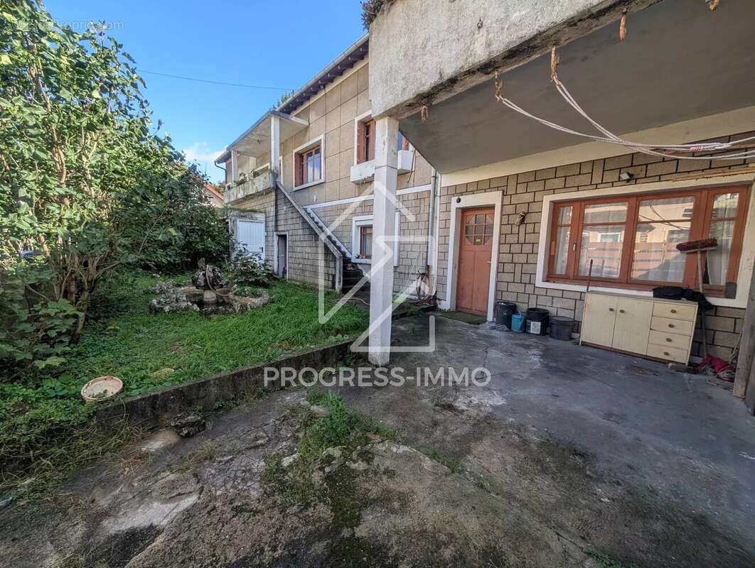 Maison à CHAMPIGNY-SUR-MARNE