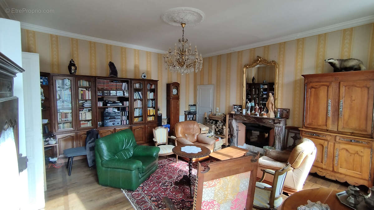 Maison à CEAUX-EN-COUHE