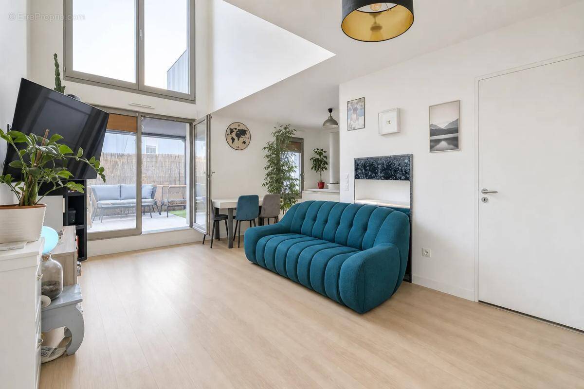 Appartement à COLOMBES