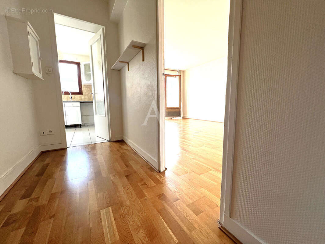 Studio lumineux avec extérieur aux portes de paris - photo 4