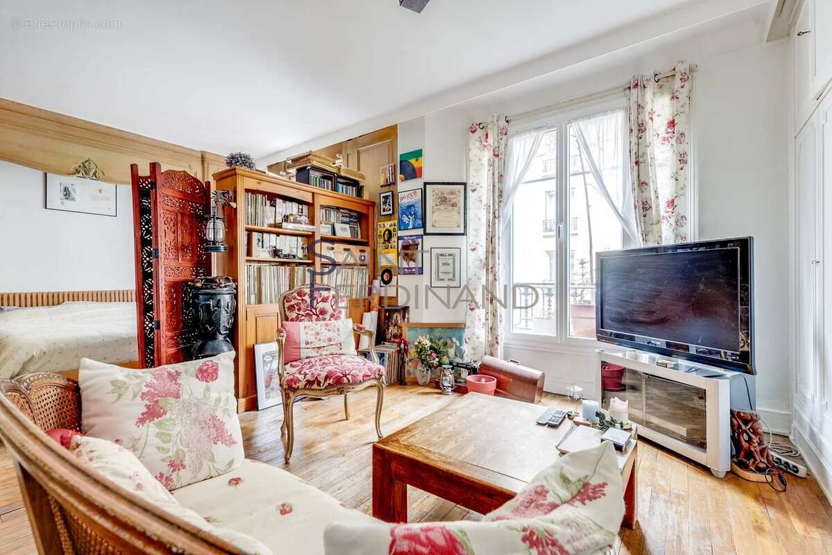 Appartement à PARIS-12E
