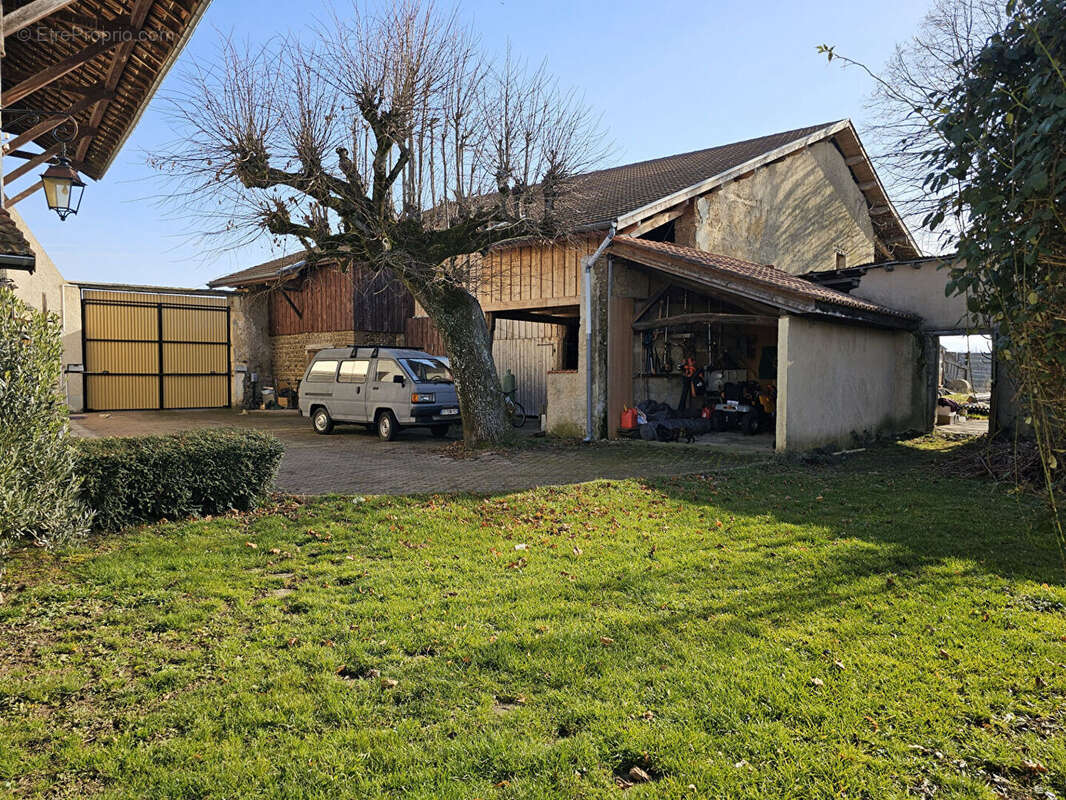 Maison à LA COTE-SAINT-ANDRE