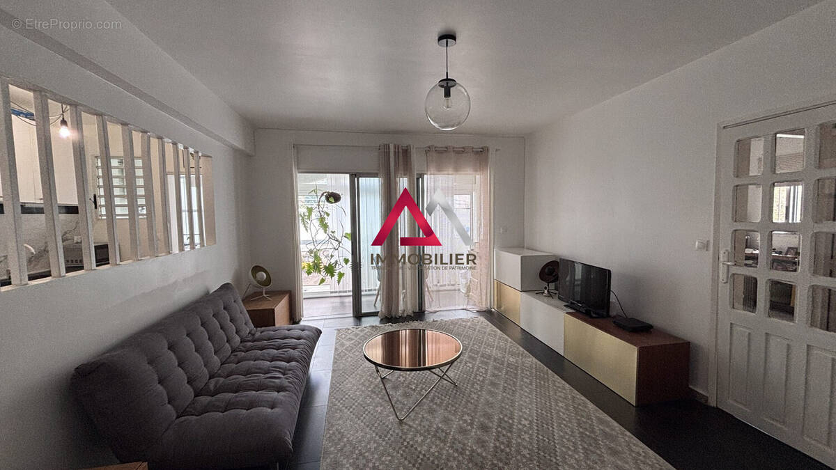 Appartement à SAINT-DENIS