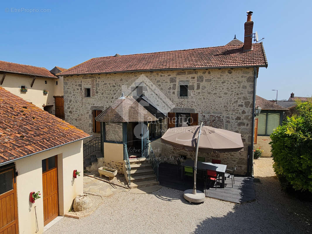 Maison à SAULCET