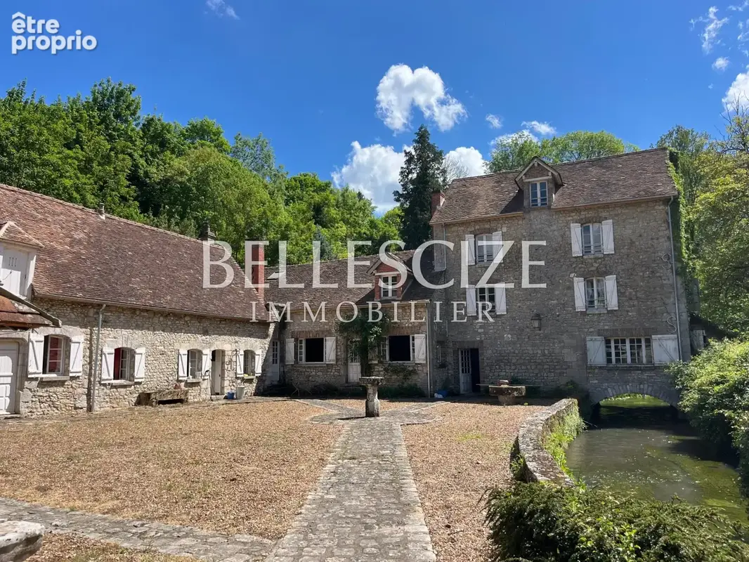Maison à FERRIERES-EN-GATINAIS