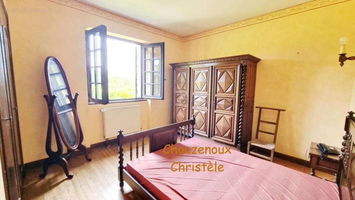 24330  Milhac d'Auberoche : maison Périgourdine - photo 7