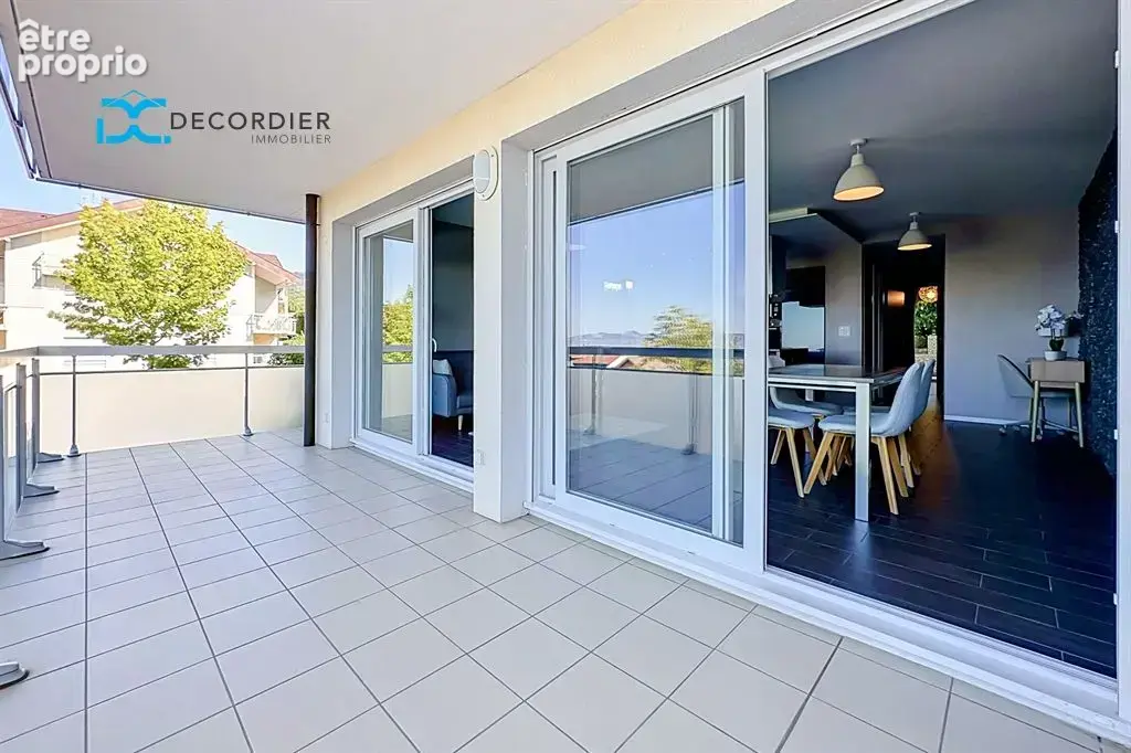 Appartement t3 neuvecelle avec vue lac - photo 4