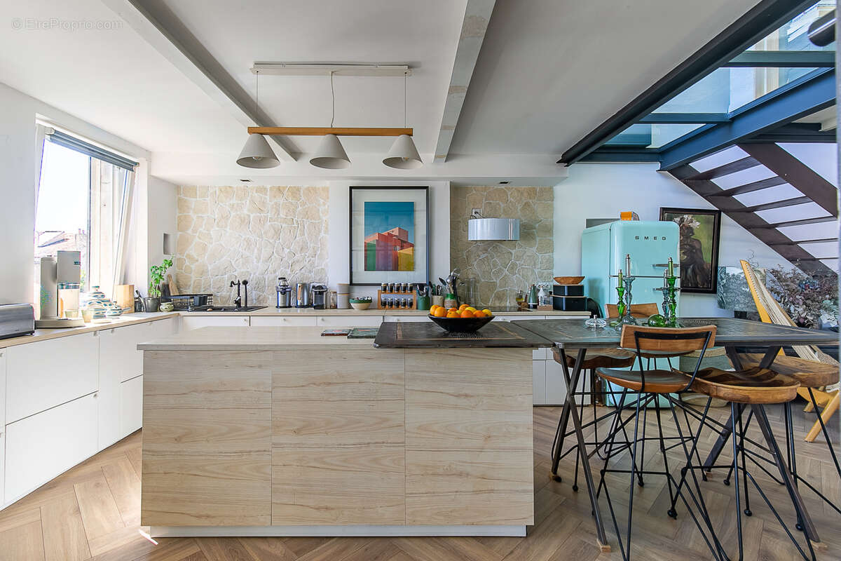 Appartement à MARSEILLE-6E