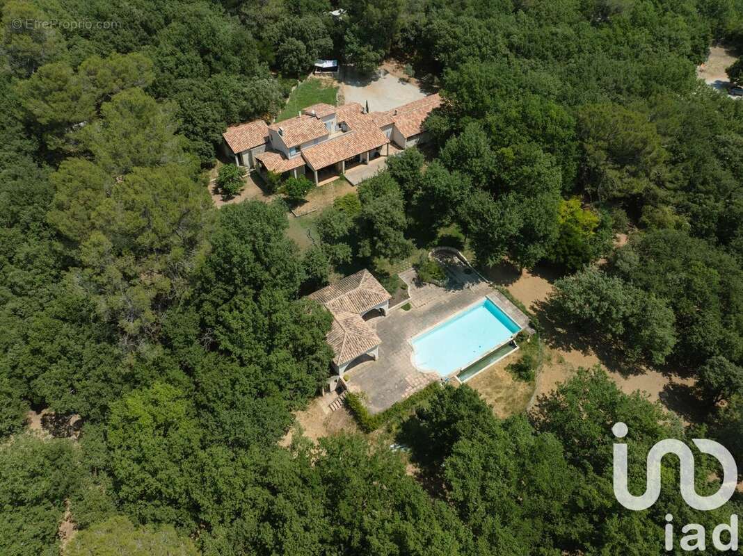 Photo 3 - Maison à SAINT-MAXIMIN-LA-SAINTE-BAUME