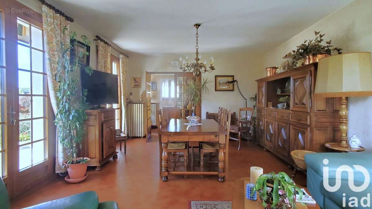 Maison 150 m² à Ussel  - photo 9