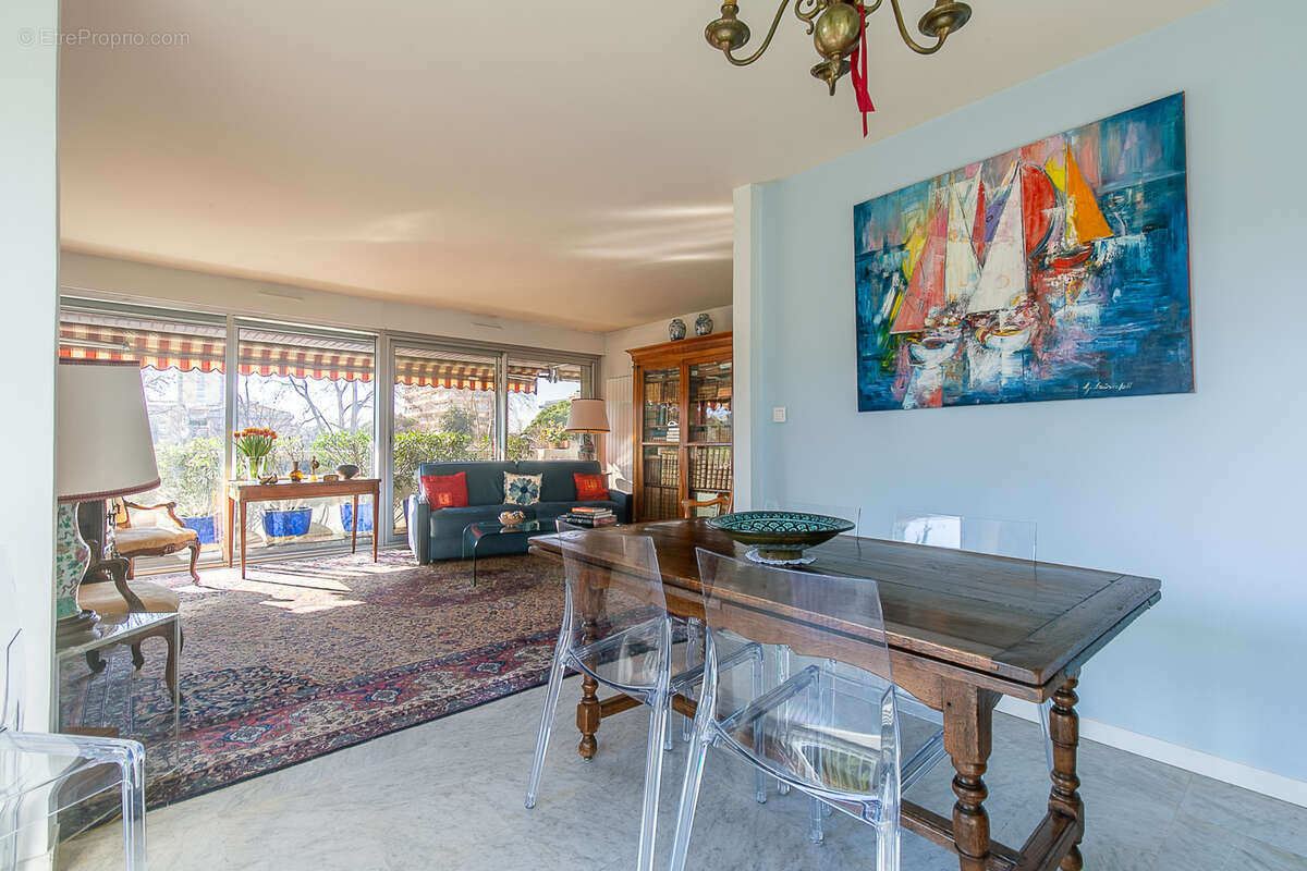 Appartement à MARSEILLE-9E