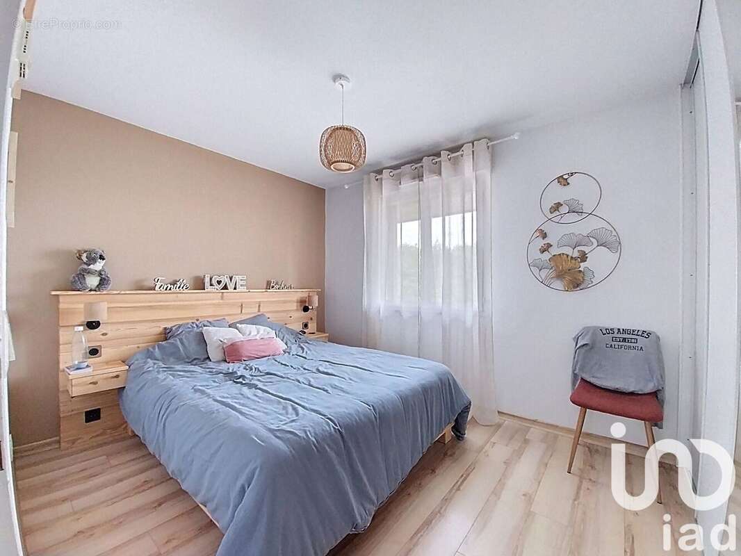 Photo 9 - Appartement à ALLONZIER-LA-CAILLE