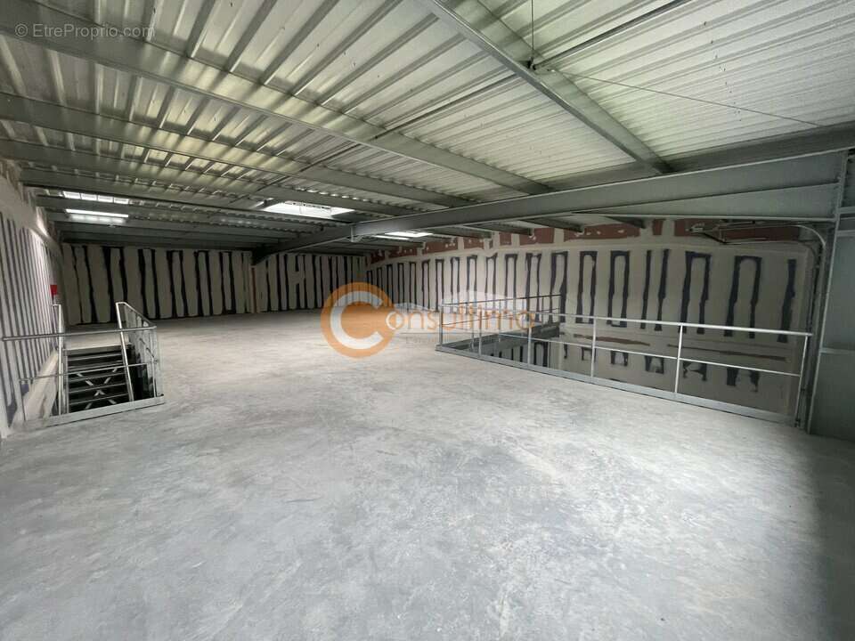 Commerce à SALLEBOEUF