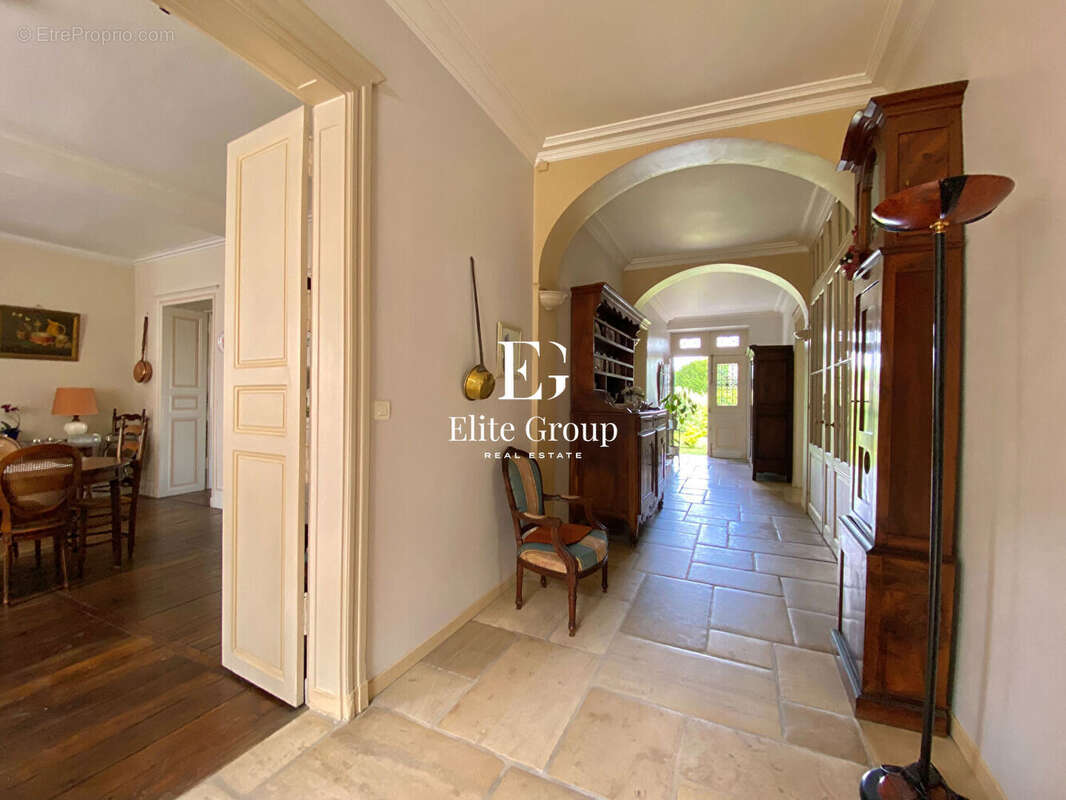 Maison à BARBEZIEUX-SAINT-HILAIRE