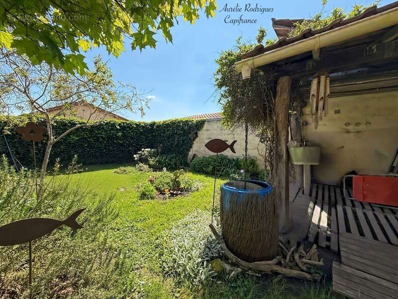 Maison à vendre 6 pièces  (01) - photo 3