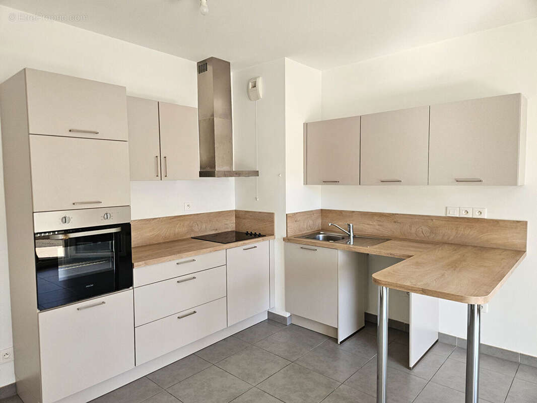 Appartement à MARSEILLE-1E