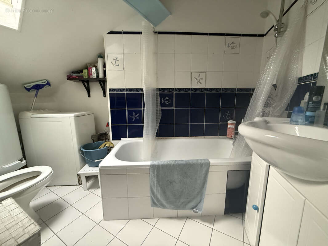 Appartement à PARIS-14E