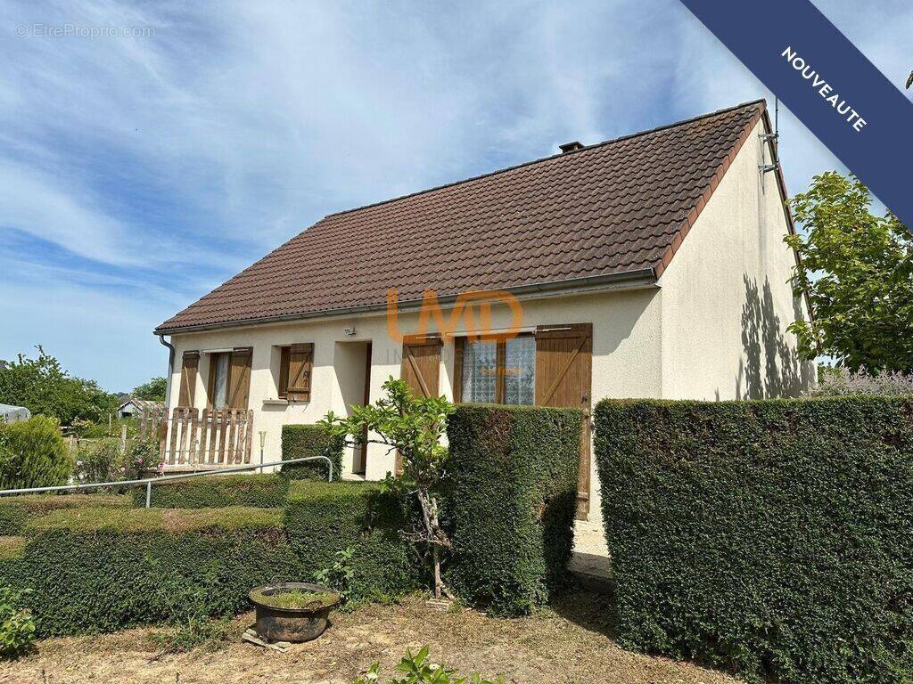 Maison à CHOUE