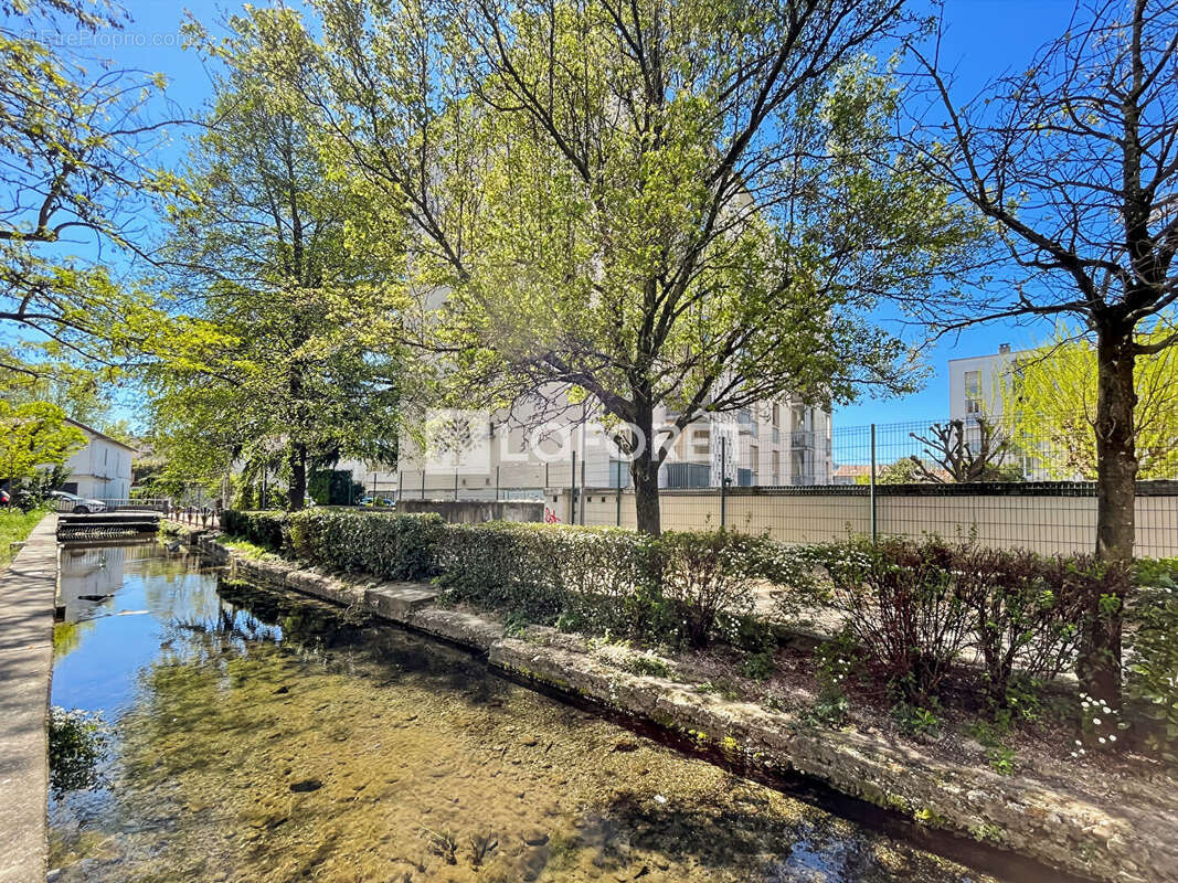 Appartement à BOURG-LES-VALENCE