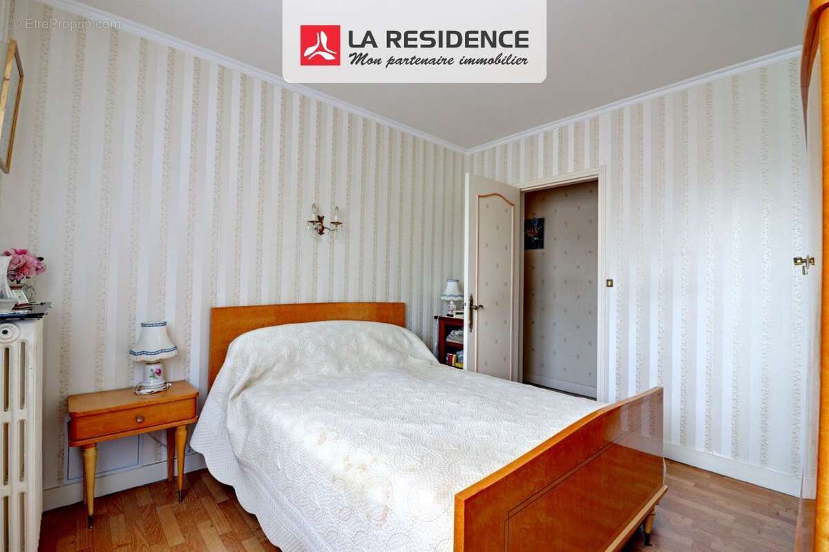 Maison 118 m² à La Chaussee-Saint-Victor  - photo 9