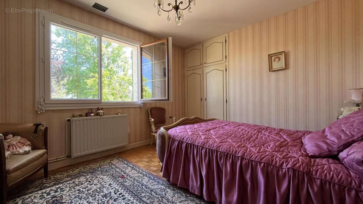 Maison à CURGY