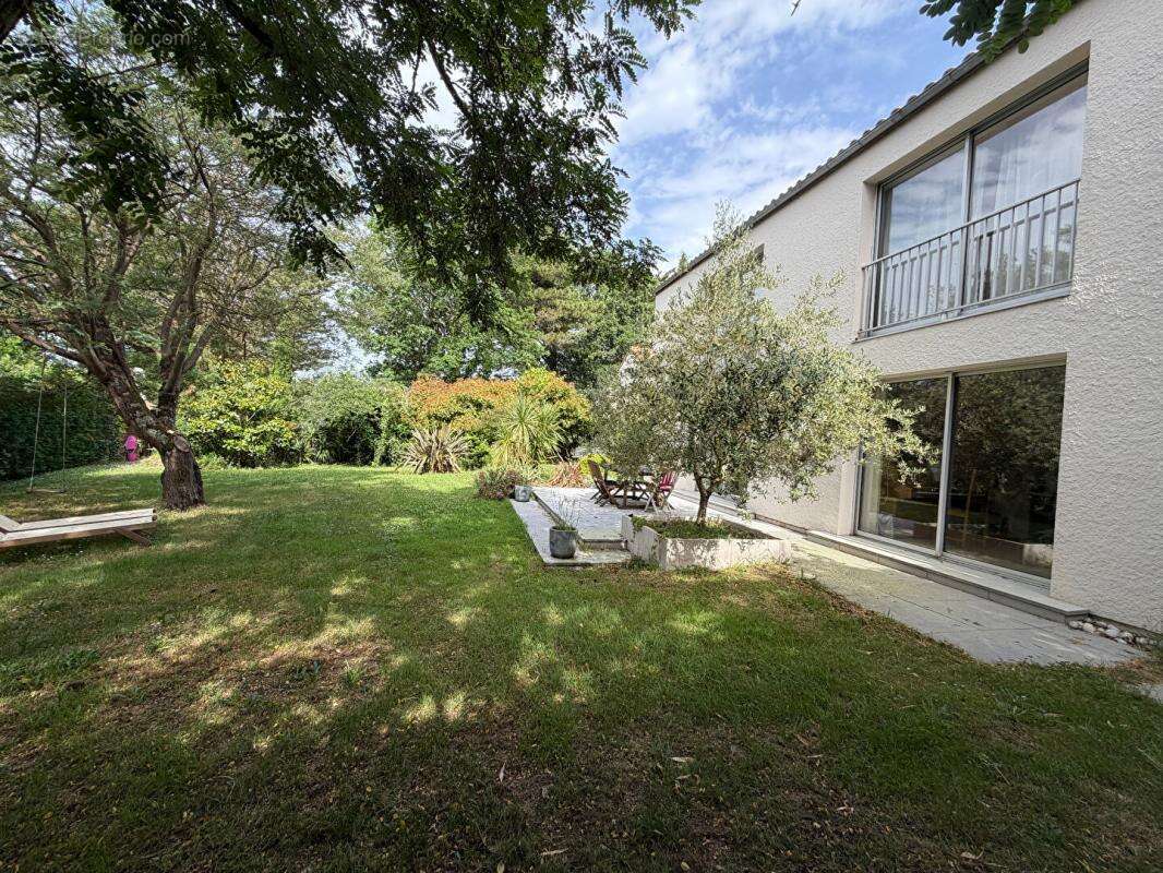 Maison Basse Goulaine 7 pièce(s) 182 m2 - photo 2