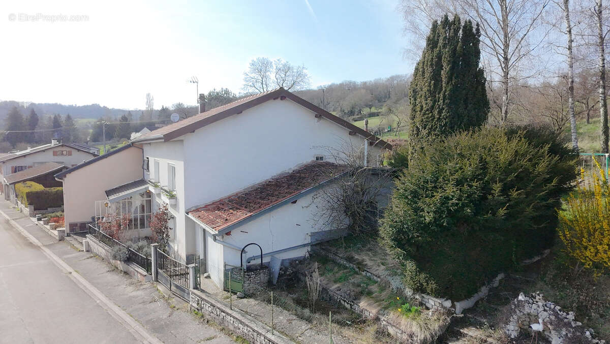 Maison à UBEXY