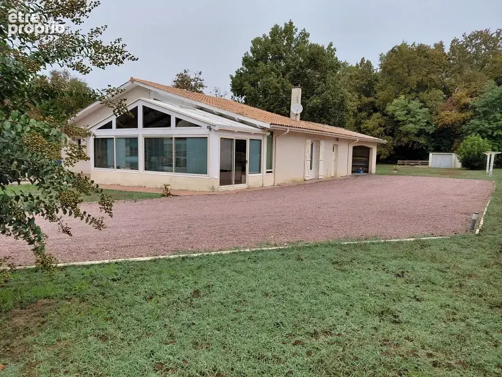 Maison 5 pièces 145 m² à vendre à Lesparre-Medoc (33340) - photo 1