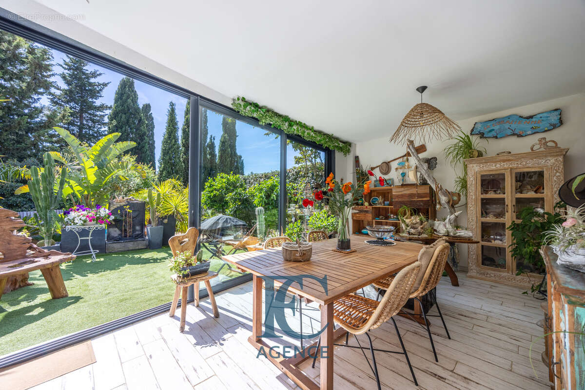 Appartement à SANARY-SUR-MER