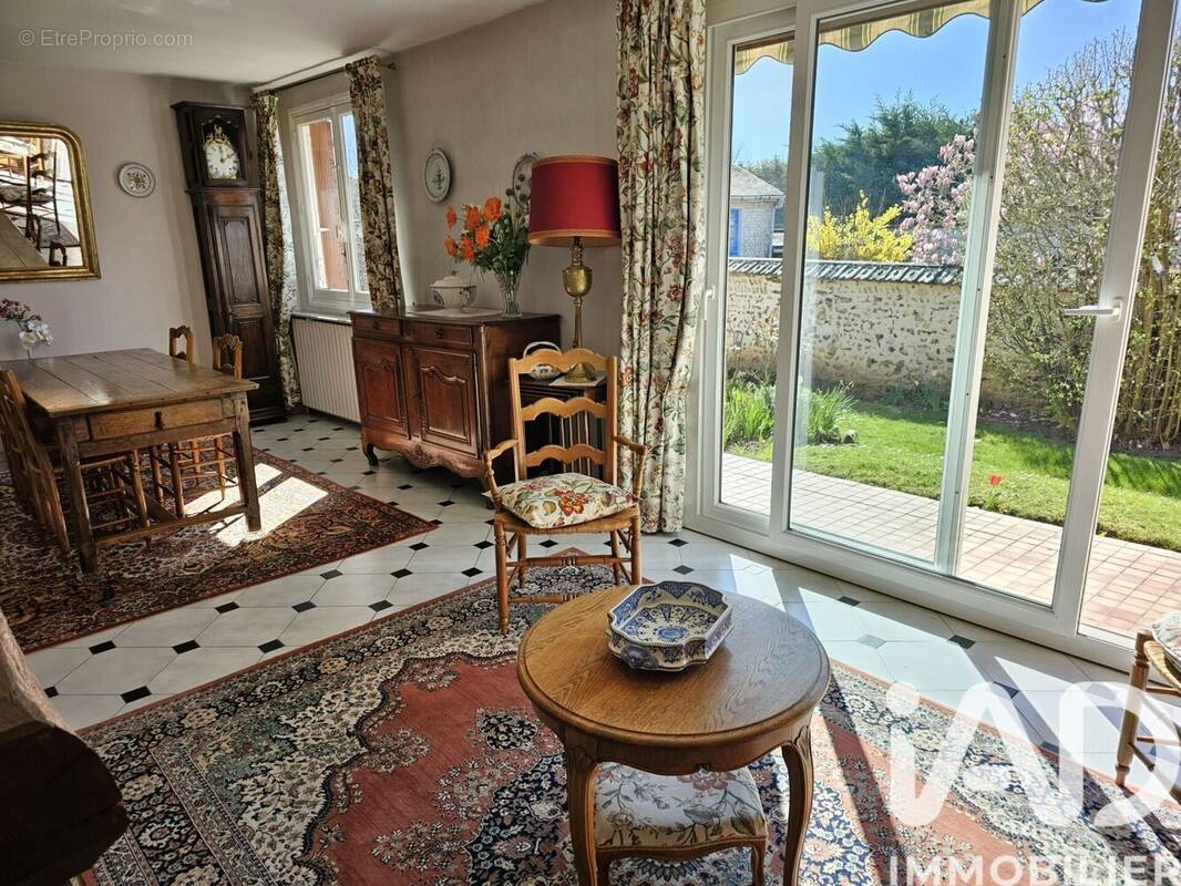 Photo 1 - Maison à EVREUX