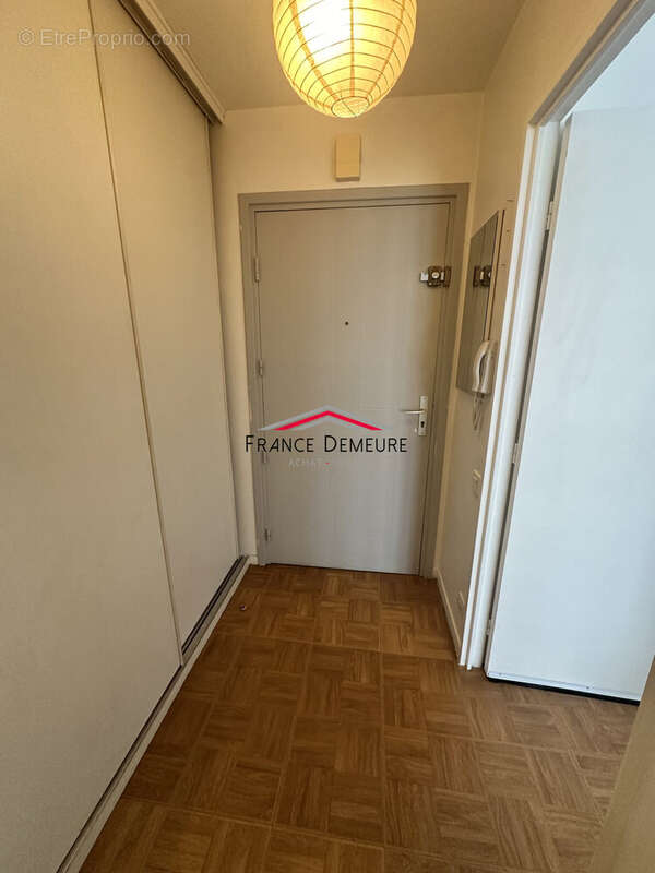 Appartement 30 m² à Franconville  - photo 9